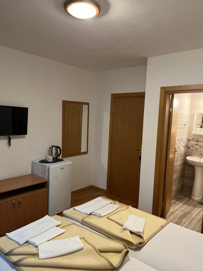 Apartmani Goran I Jelena Zec Budva Kültér fotó